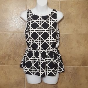 Everly Peplum Top size Small